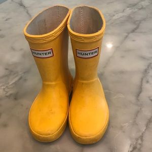 Hunter yellow boots